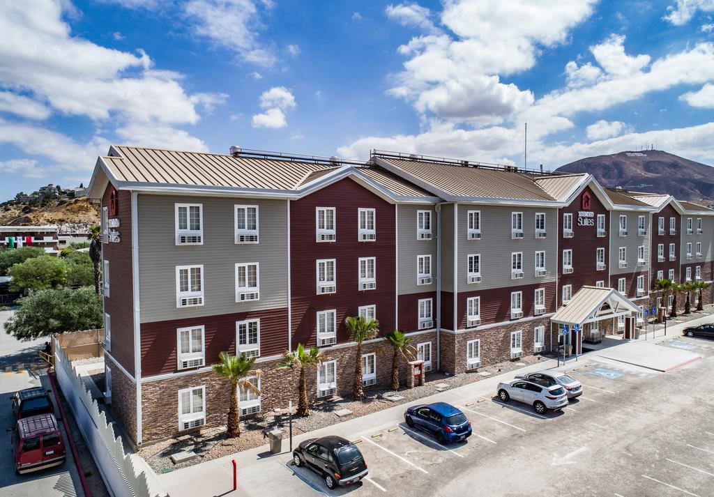 Extended Suites Saltillo Galerias Bagian luar foto